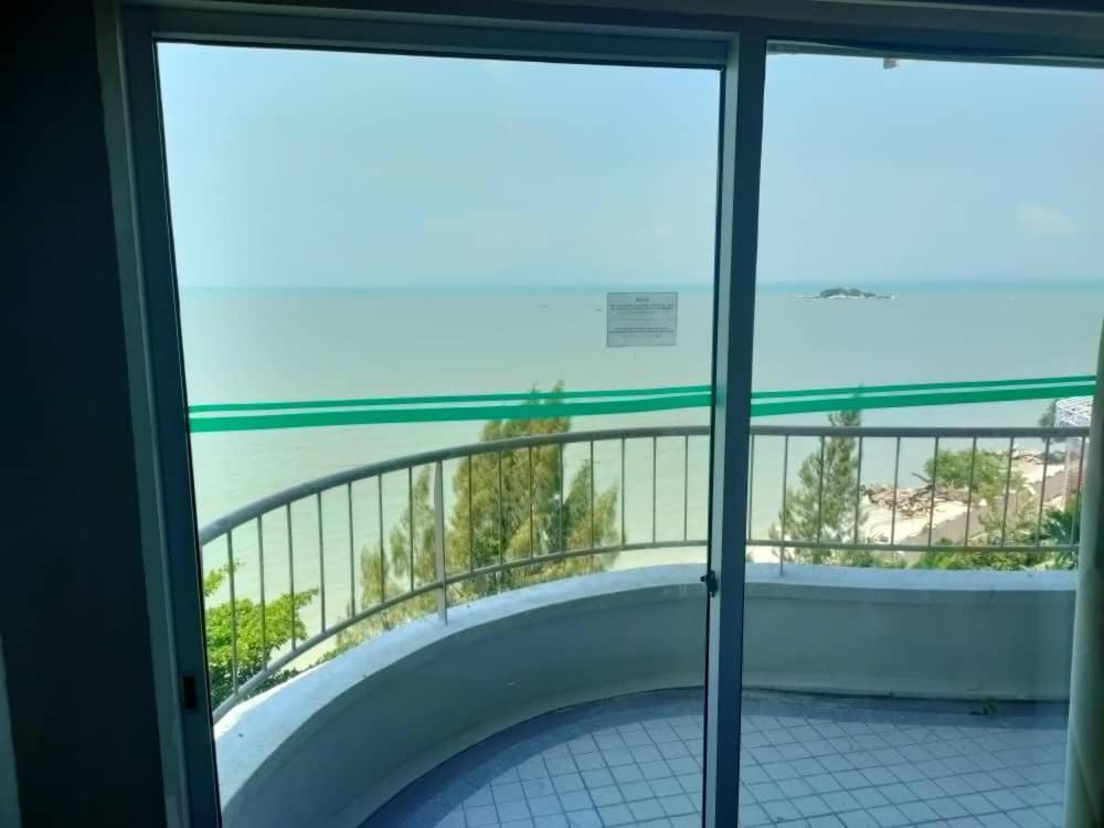Beachfront Full Sea Penang Tanjung Bungah  Eksteriør bilde