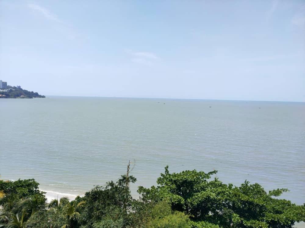 Beachfront Full Sea Penang Tanjung Bungah  Eksteriør bilde